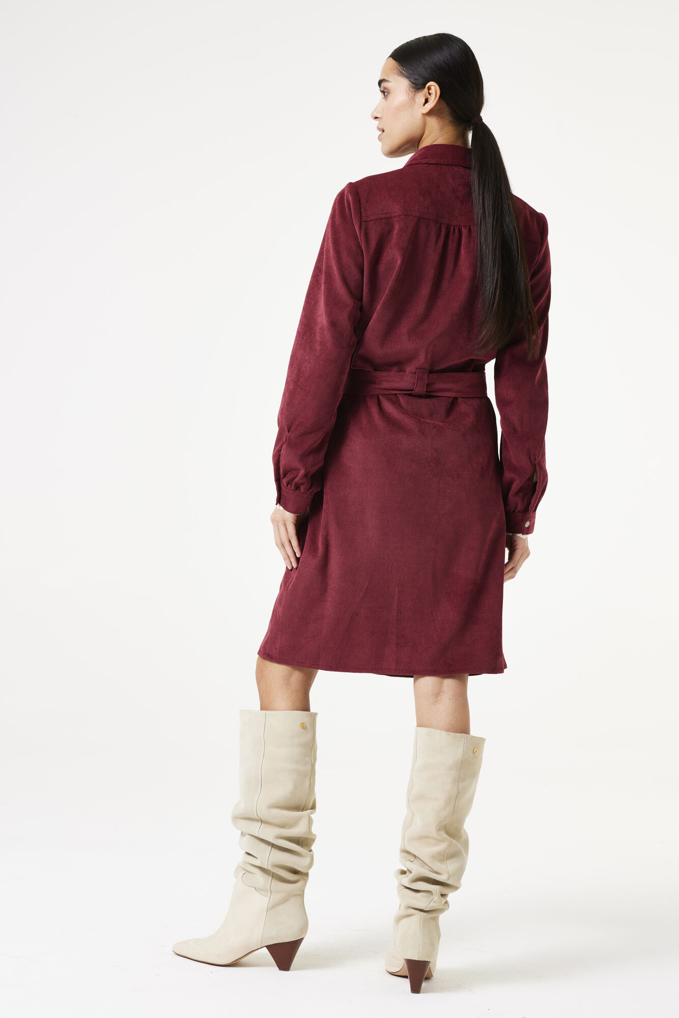 v40284-2546-onmodel-back-2000-e254f0b8